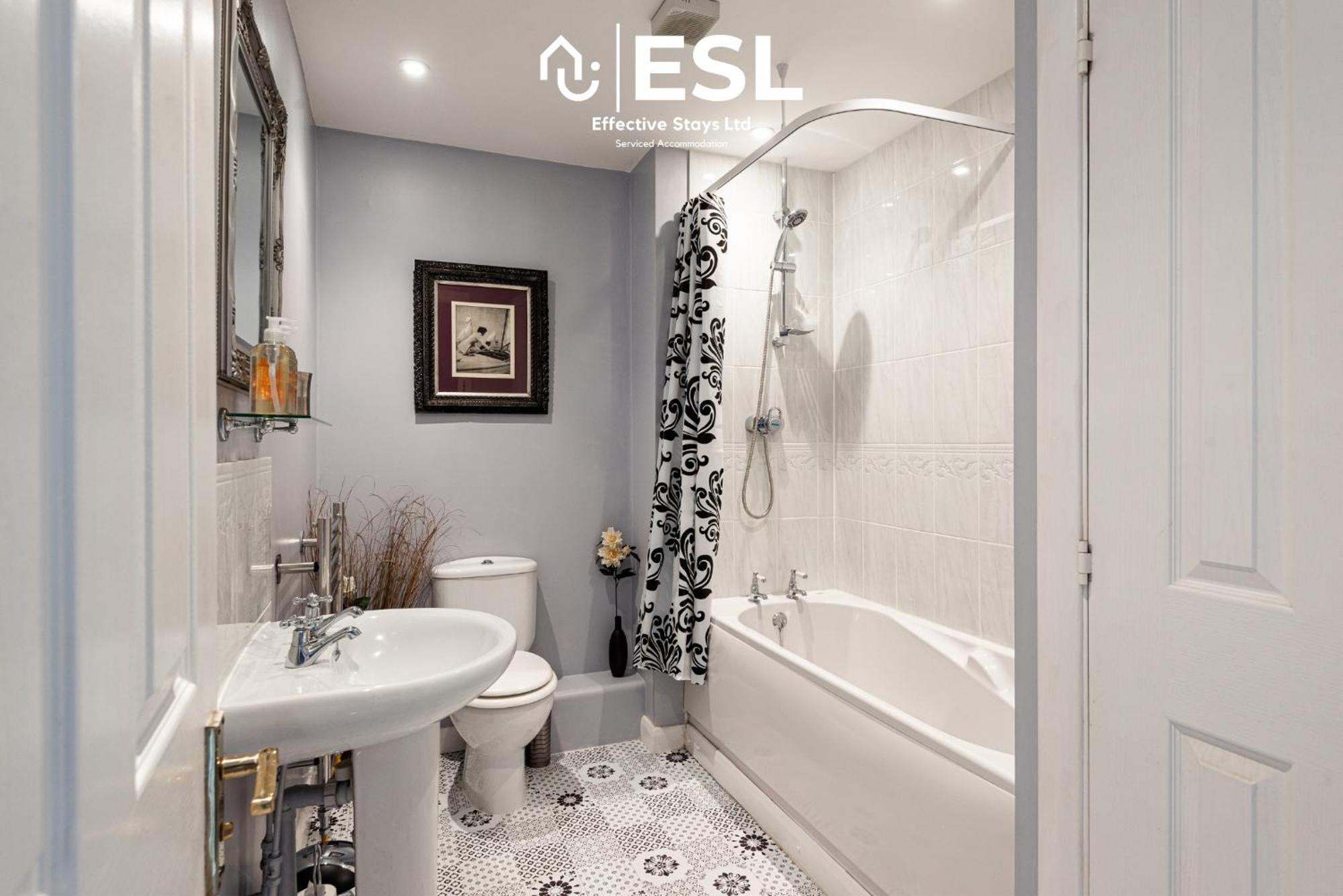 4 Bedroom Townhouse 10Mins Walk From Shrewsbury Town Centre With Parking Екстериор снимка