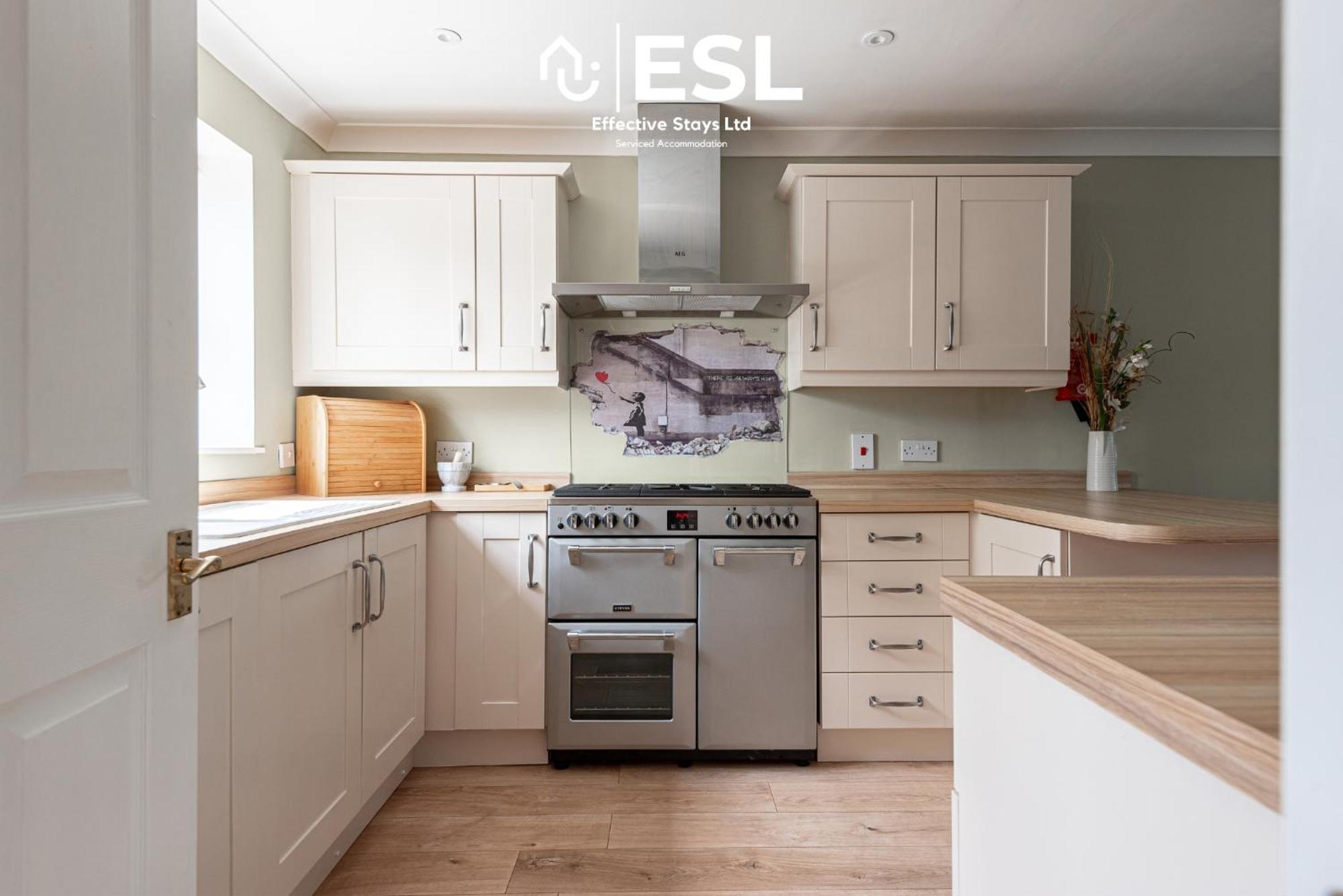 4 Bedroom Townhouse 10Mins Walk From Shrewsbury Town Centre With Parking Екстериор снимка